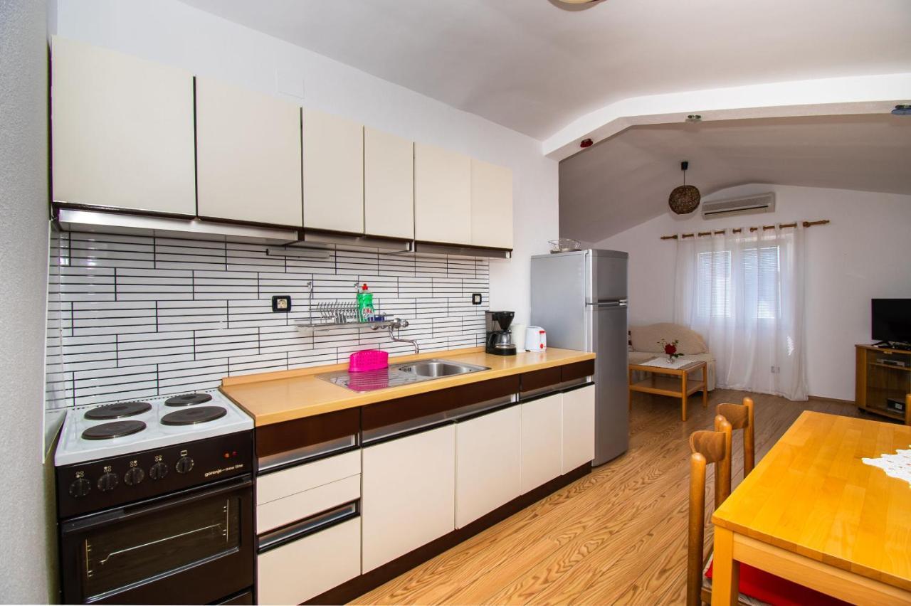 Apartments Happy Place Водице Екстериор снимка