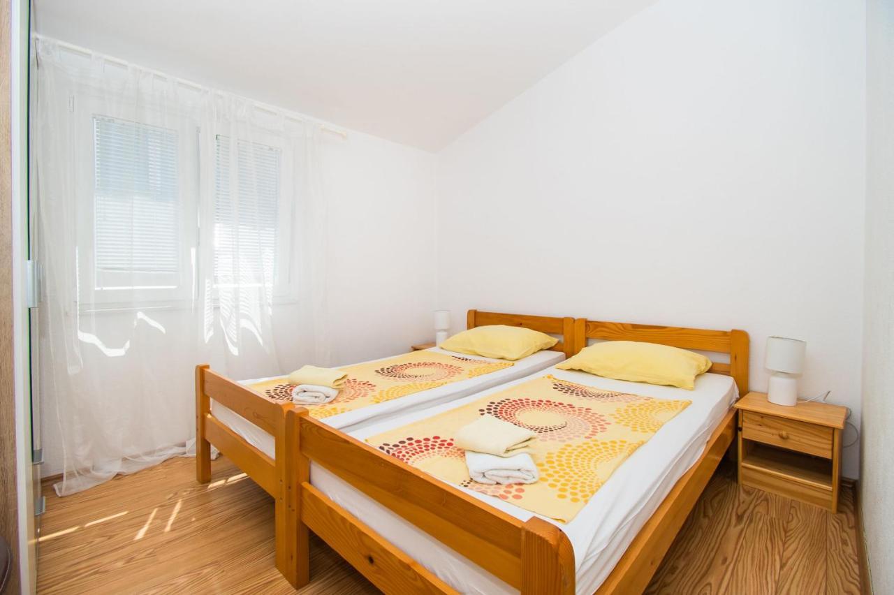 Apartments Happy Place Водице Екстериор снимка