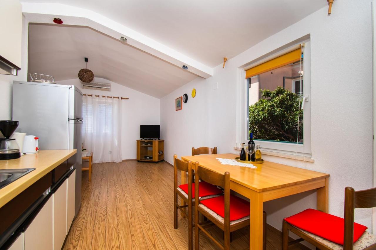 Apartments Happy Place Водице Екстериор снимка