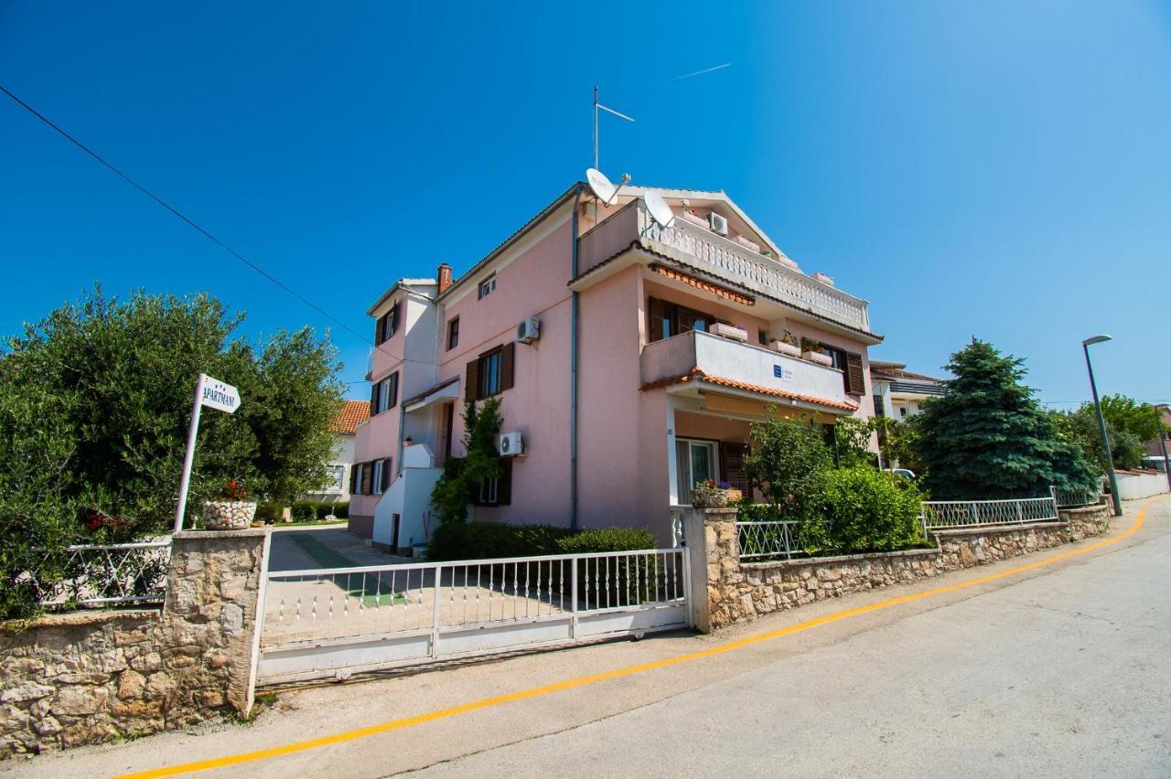 Apartments Happy Place Водице Екстериор снимка