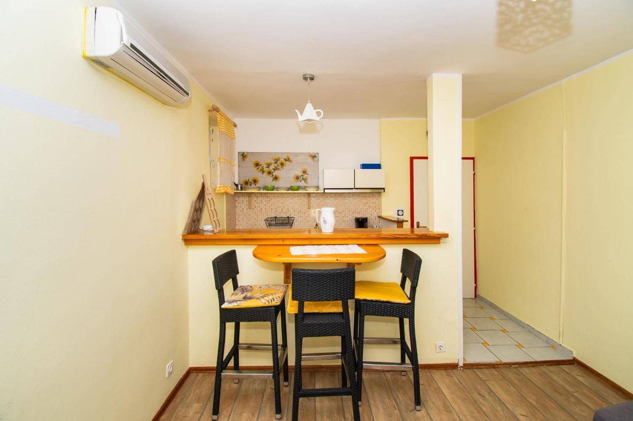 Apartments Happy Place Водице Екстериор снимка