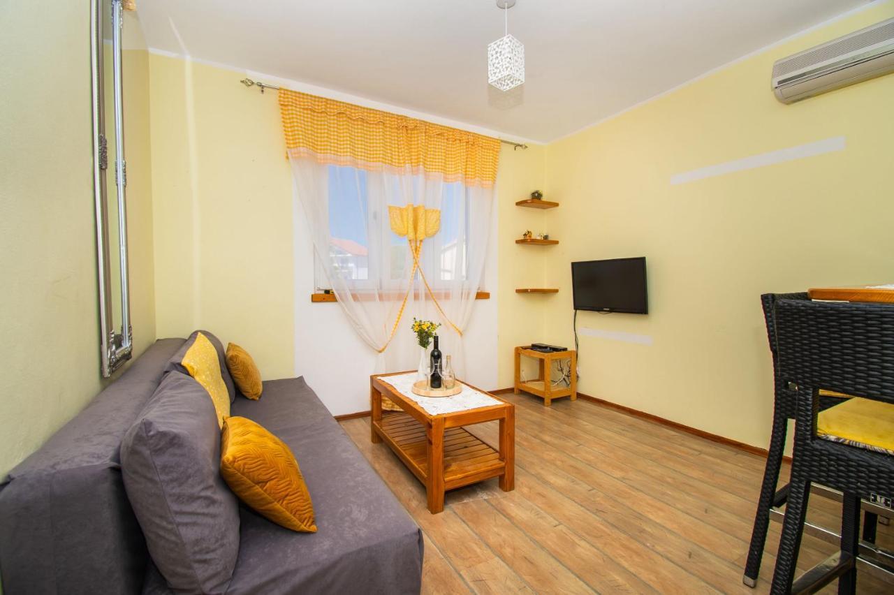 Apartments Happy Place Водице Екстериор снимка